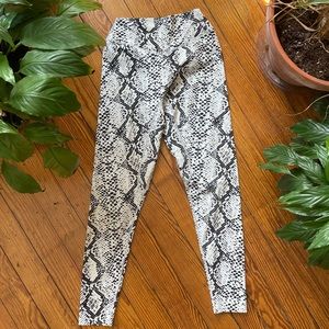 Balance Athletica python ascend pants